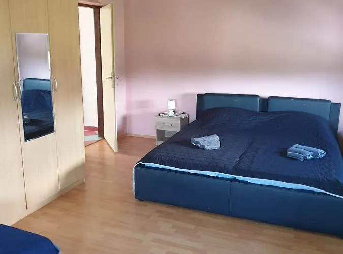 Oliva Dom Cista Mala