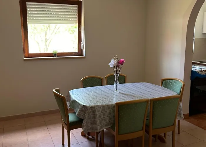 Oliva Dom Cista Mala Apartamento